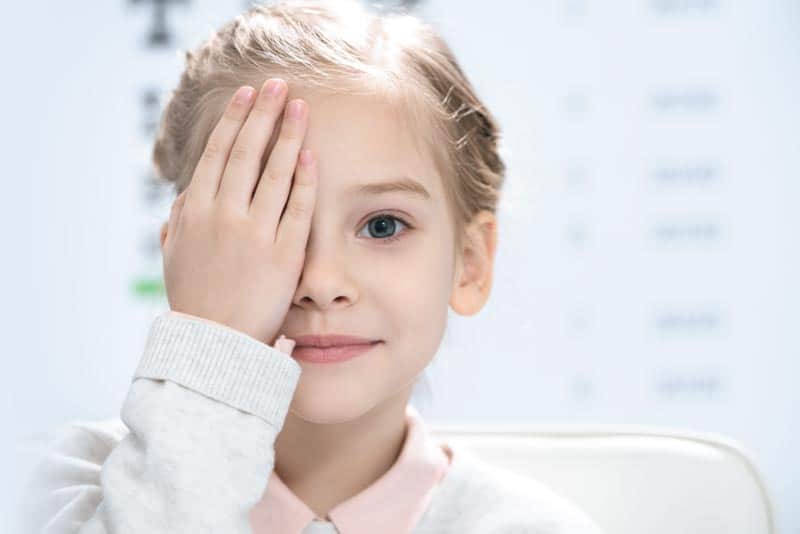 Spécialiste de la myopie, Blinka, optometriste opticien à annecy-argonay